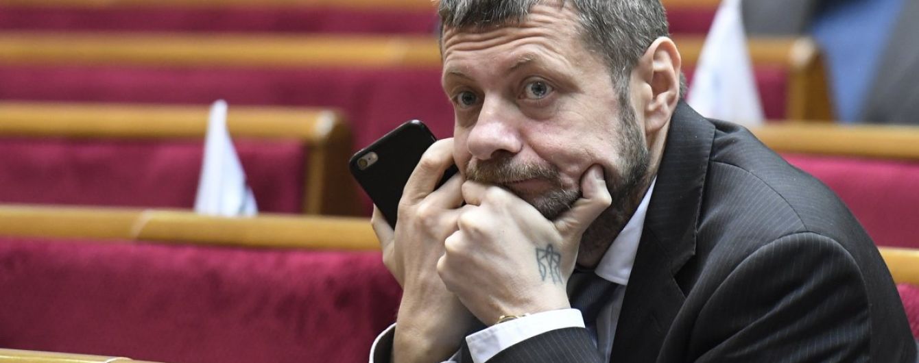 Мосійчук плюнув в обличчя Капліну біля суду: зав'язалась бійка