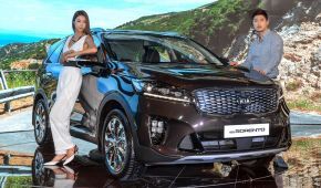 Kia показала обновленный кроссовер Sorento