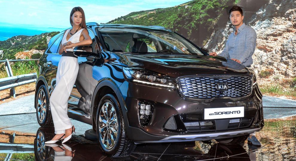 Kia показала обновленный кроссовер Sorento