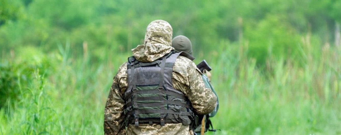 Напружена ситуація: вогонь бойовиків з танків та п'ятеро поранених бійців. Як минула доба в АТО