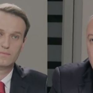 "Відповідати не буду, тому що офіцер": як соцмережі відреагували на дебати Навального з Гіркіним