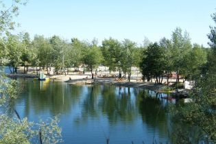 На Донеччині в озері потонула 6-річна дівчинка