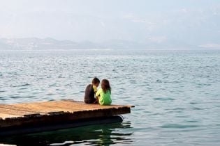Советы родителям: как безопасно организовать отдых ребенка в лагере