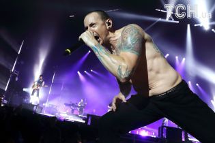 На сайті Linkin Park з'явилася сторінка з номерами телефонів для тих, хто задумується про суїцид