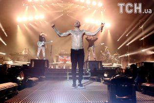 Старі фотографії: Учасник Linkin Park Майк Шинода оприлюднив першу світлину з покійним Беннінґтоном