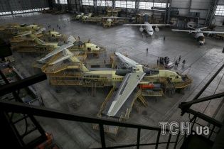 Кабмін вирішив ліквідувати авіаконцерн "Антонов"