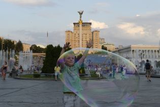 Дощі та спека поділять Україну навпіл. Прогноз погоди на 26 липня