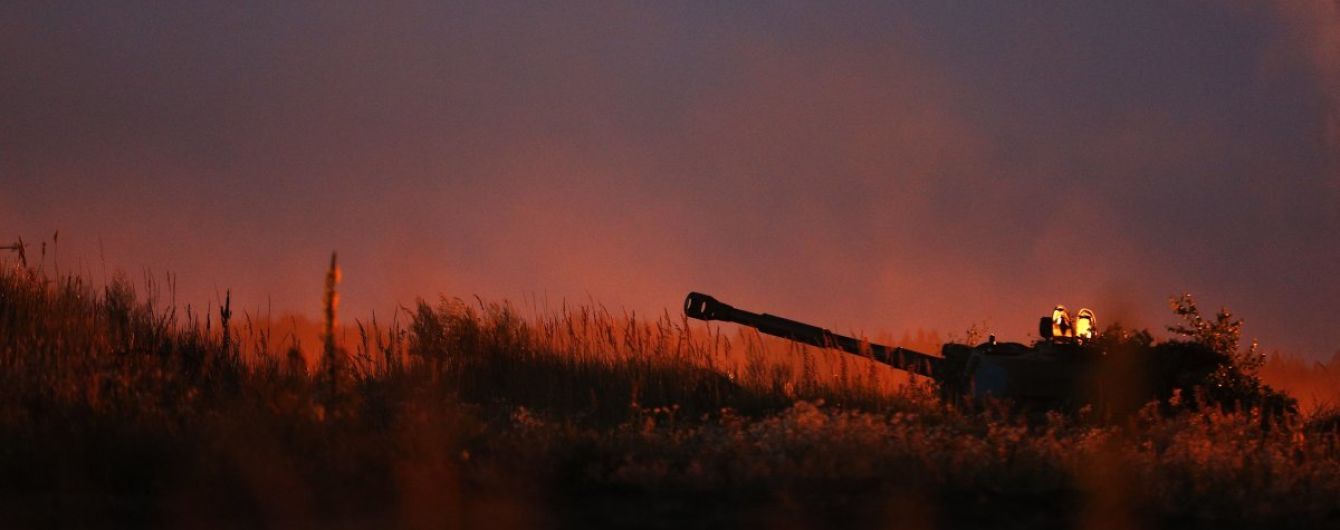 Під час обстрілу бойовиків із гранатометів був поранений боєць АТО. Доба на Донбасі