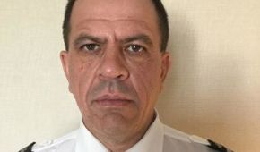 Порошенко нагородив українського пілота, який врятував пасажирів літака у Стамбулі