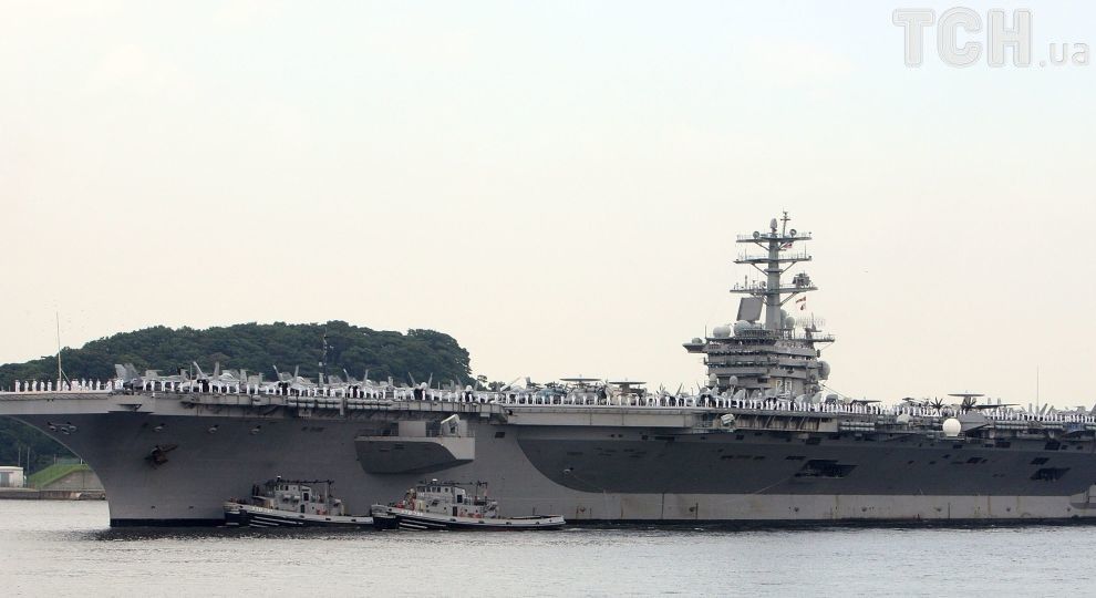 Корабль ВМС США відкрив попереджувальний огонь біля катерів Ірану