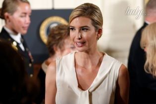 Иванка Трамп в скромном наряде побывала на торжественной церемонии