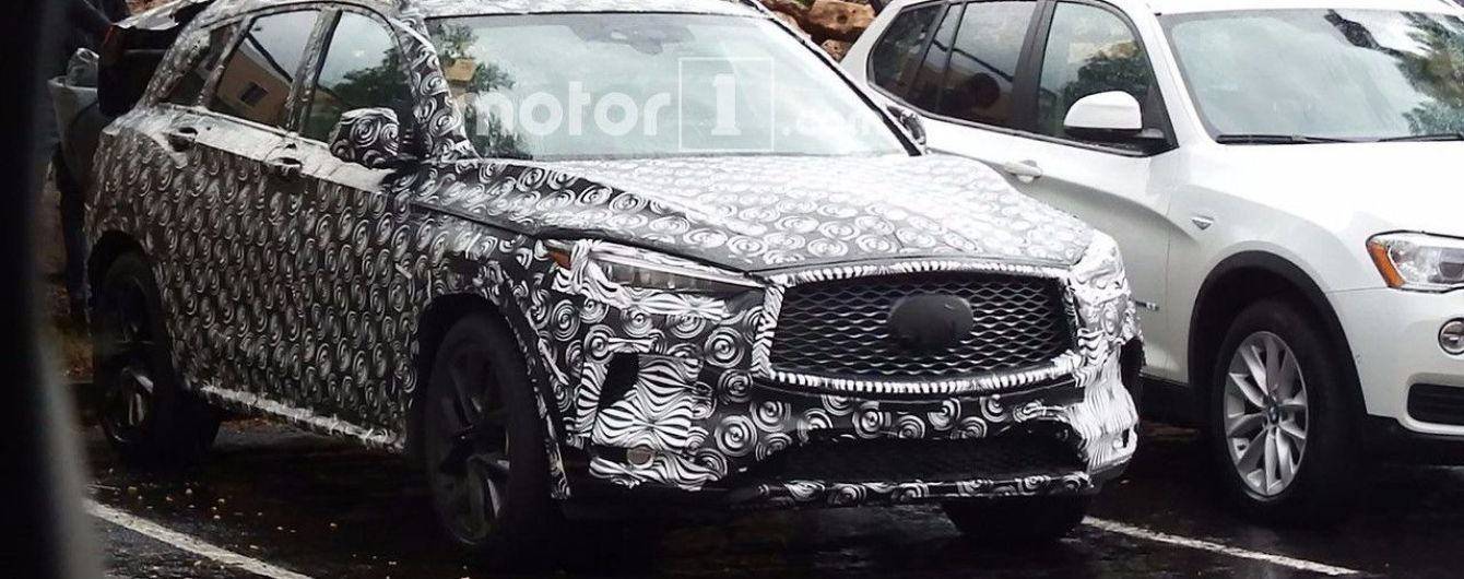 Фотошпионам впервые удалось заглянуть в салон серийного Infiniti QX50