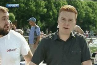 "Украину захватим, бл*". В Москве "оплотовец" ударил журналиста кулаком в прямом эфире