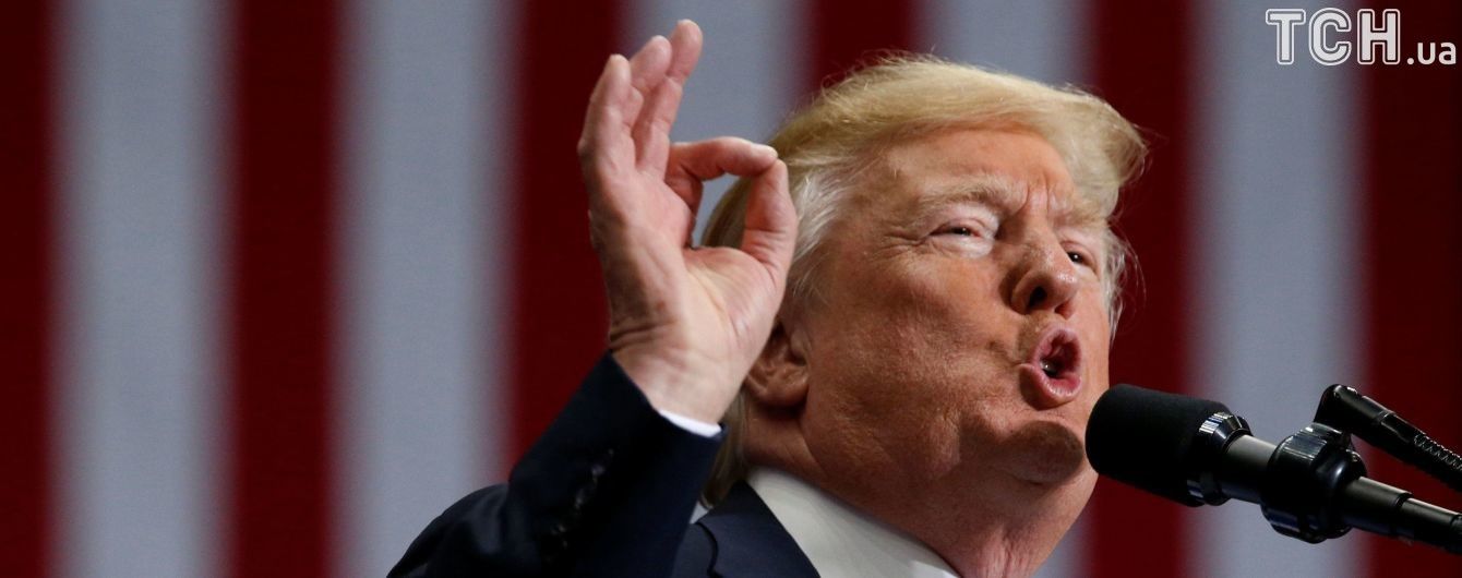 Затвердження нових санкцій Трампом запроваджує "нову нормальність" для Росії - Bloomberg
