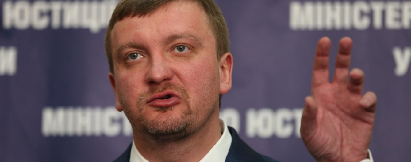 Всім учасникам будівництва Керченського моста "світять" санкції – Петренко