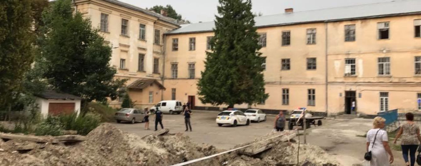 Руководство психбольницы во Львове не появилось на работе после резни в заведении