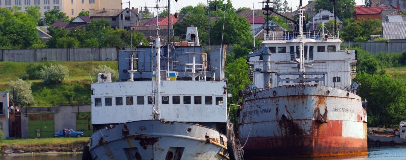 В Черноморске с позором уволили директора порта – вице-мэр города