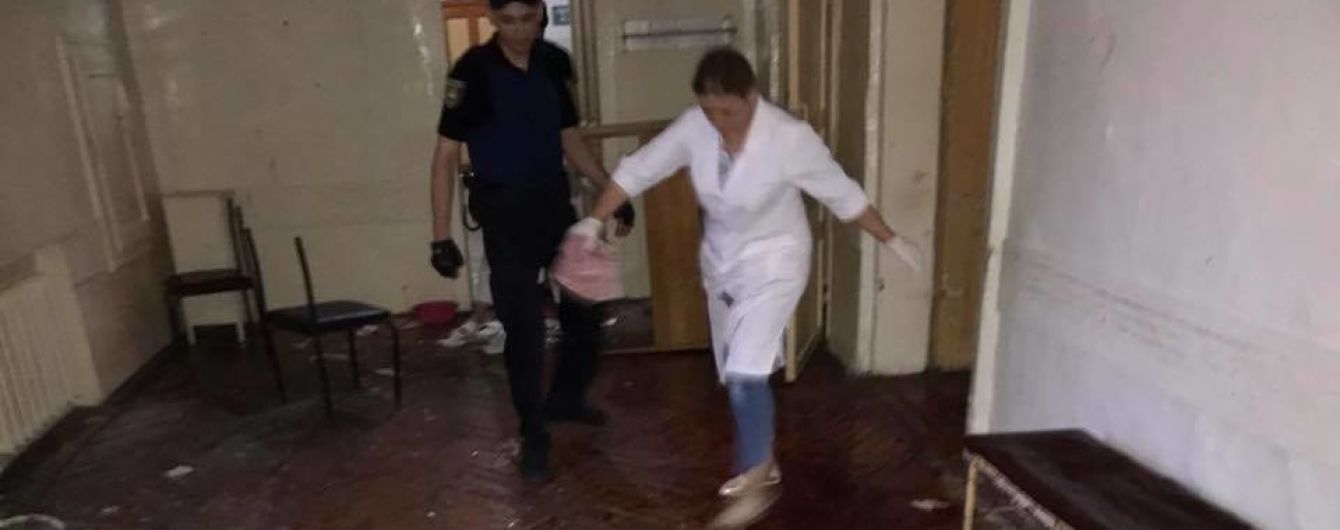 Резня в психушке Львова: медики впервые прокомментировали события "кровавой пятницы"