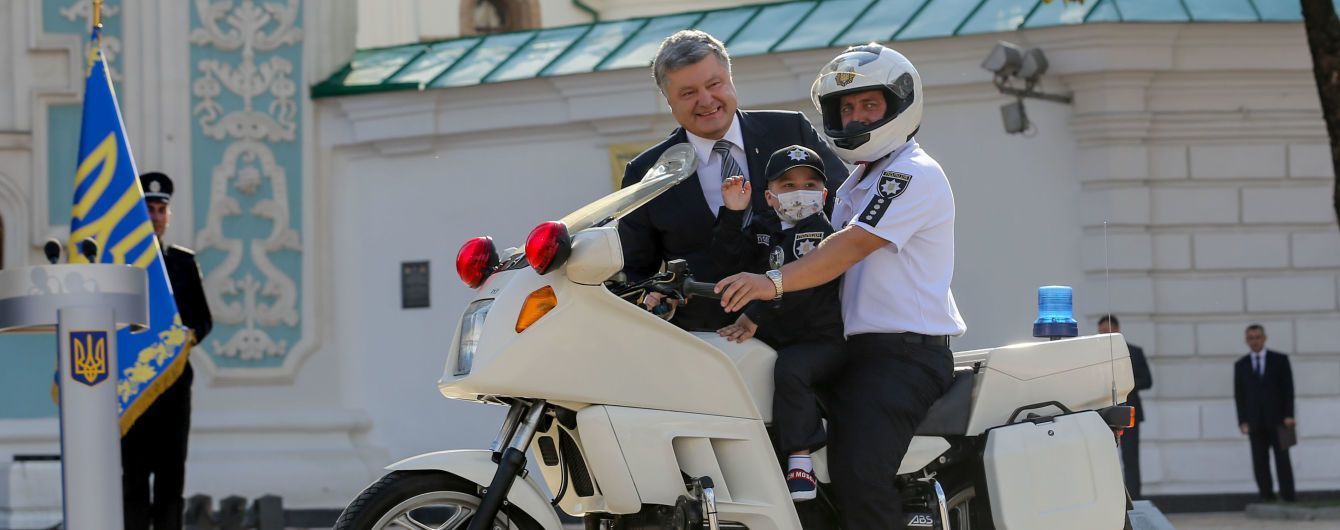 Хворому на рак хлопчику, який мріє стати поліцейським, правоохоронці Чернігівщини зібрали кошти на лікування
