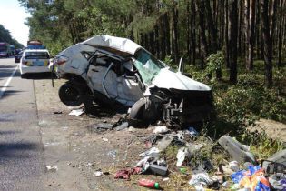 На Рівненщині внаслідок жахливої ДТП загинули п'ятеро людей, серед яких вагітна жінка