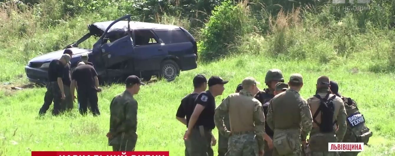 Сотрудники ФБР взорвали четыре машины на Львовщине ради учений украинских полицейских