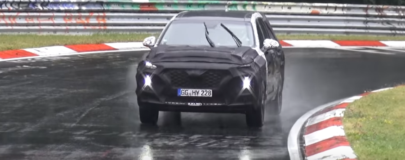 На Нюрбургринге замечен закамуфлированный Hyundai Santa Fe нового поколения