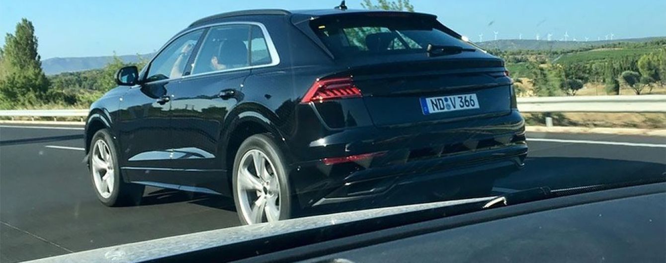 Фотошпионам удалось заснять кроссовер Audi Q8 без камуфляжа