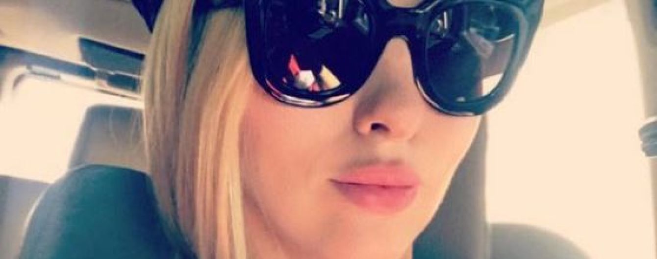 В бюстгальтере и с размазанным макияжем: Оля Полякова напугала поклонников