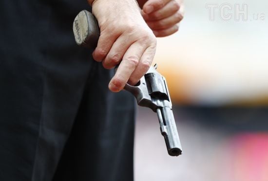 У Швеції розлючений чоловік увірвався в будівлю й підстрелив трьох чоловіків
