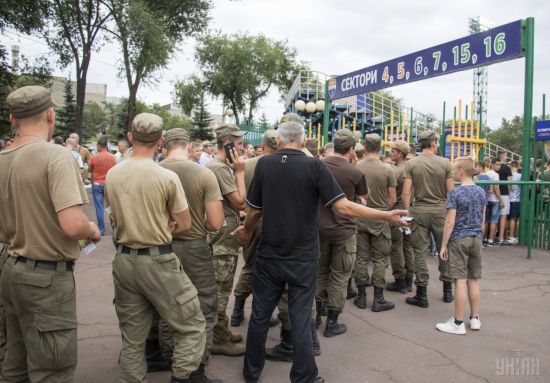"Динамо" вимагає перенести матч із Маріуполя, де оголошений найвищий рівень терористичної загрози