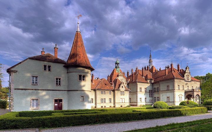 Палац графів Шенборнів_3