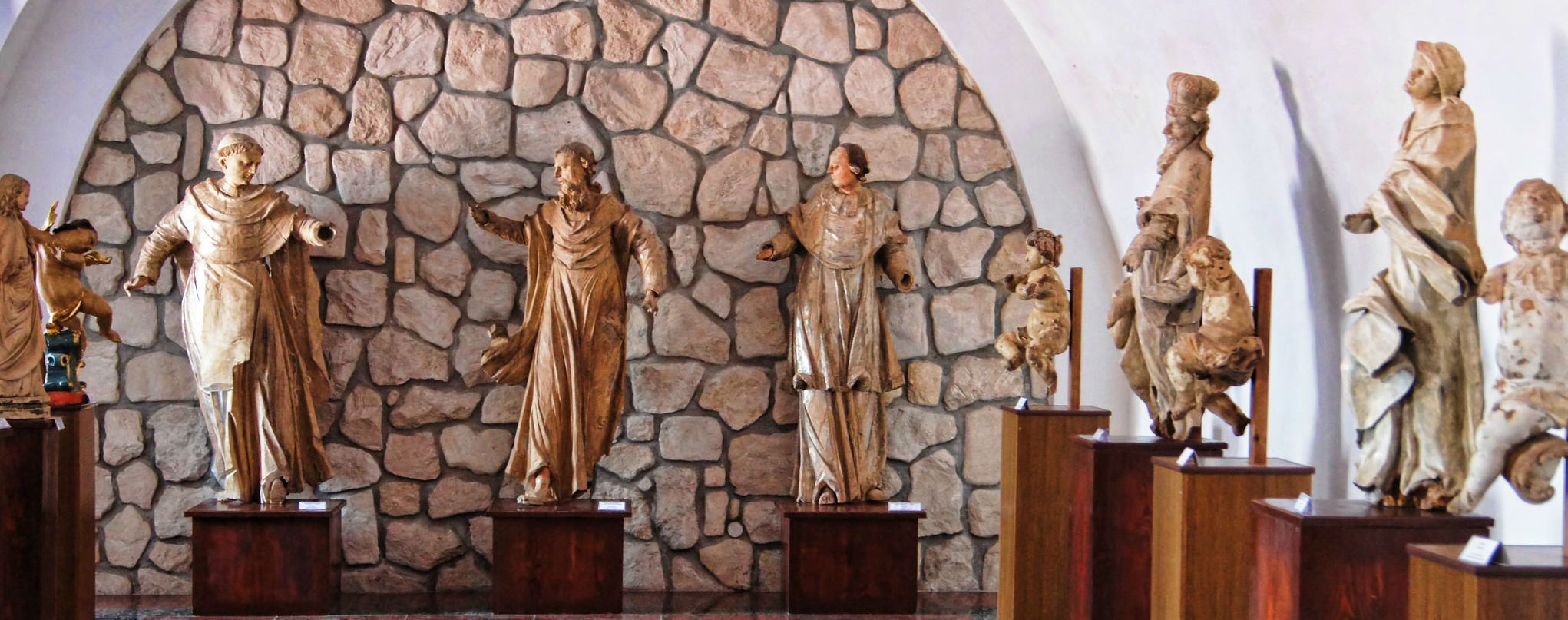 Збаражський замок, скульптури