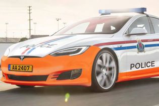Полиция Люксембурга получит электрокары Tesla