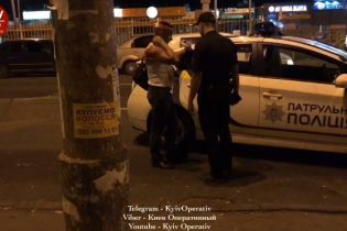 У Києві конфлікт в автобусі переріс у бійку зі стріляниною