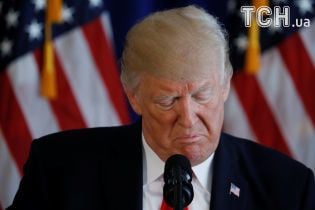 Почти "covfefe": Трамп с третьей попытки написал твит без ошибок