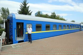 "Ми доїдаємо транспортну систему": в "Укрзалізниці" аргументували розподіл пасажирських потягів на нові класи