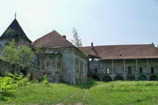 Улюблений замок короля Речі Посполитої. У Поморянах відреставрують легендарну середньовічну фортецю