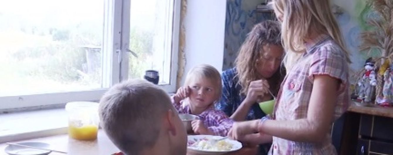 На Житомирщине апелляционный суд оставил детей в семье родноверов, но сельсовет не сдается
