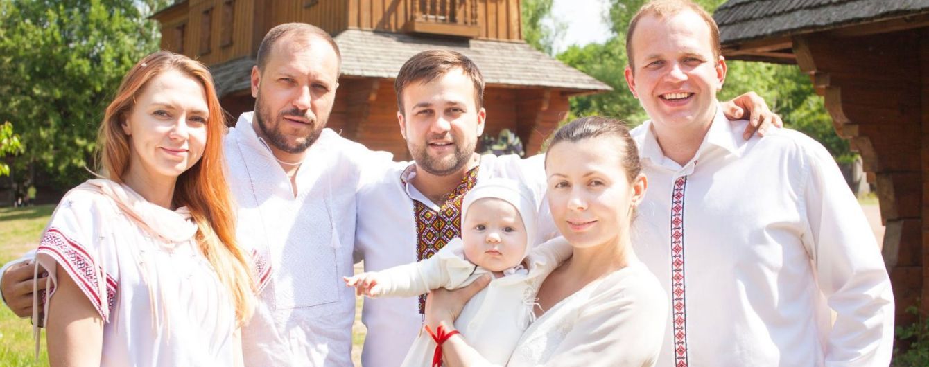 Звезда "1+1" Алексей Душка показал, как крестил крохотную дочурку