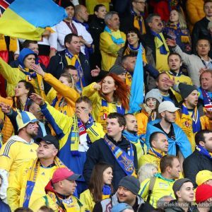 Как украинские фанаты "рвали глотки" в Исландии