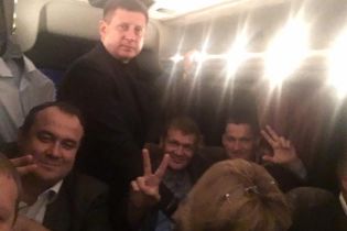 Луценко без страшной папки и шутки Порошенко над Кличко: депутаты рассказали о вечеринке БПП в "Залесье"
