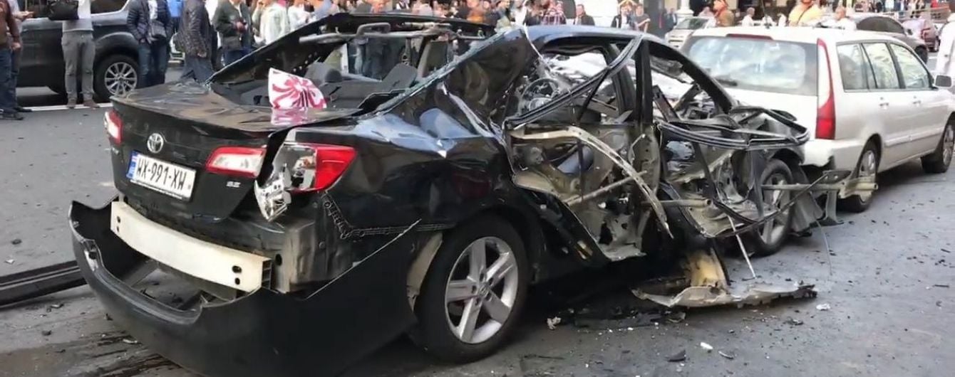 У поліції повідомили деталі вибуху авто у центрі Києва