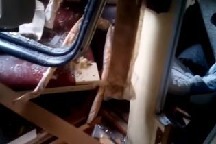 У Росії не розминулися пасажирський поїзд і вантажівка: водія авто госпіталізували у важкому стані
