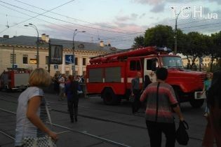 Зупинити синю гілку київського метро могла проводка