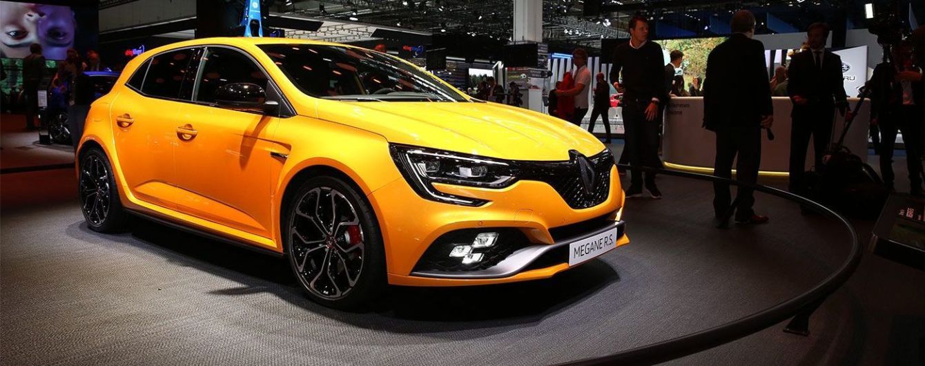 Renault рассекретил новый "заряженный" хэтчбек Megane RS