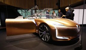 Renault построил автономный электрокар, который является частью "умного" дома