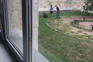 У Києві чоловік перерізав собі горло через втрату роботи