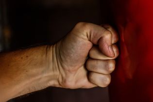 У Варшаві двох українців побили у автобусі через національність
