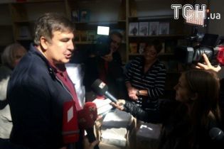 У Чернівцях будують сцену під виступ Саакашвілі