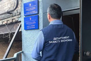 У Запоріжжі на систематичних хабарах погоріла група податківців